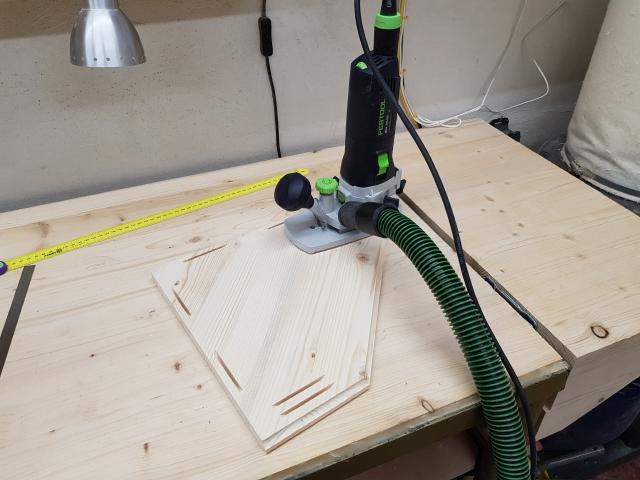 Kantenfräse im Einsatz Kantenfräse im Einsatz