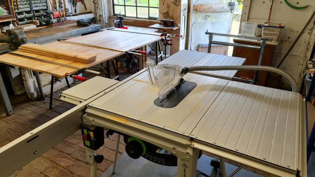 ein Flügel wurde fixiert ein Flügel wurde fixiert